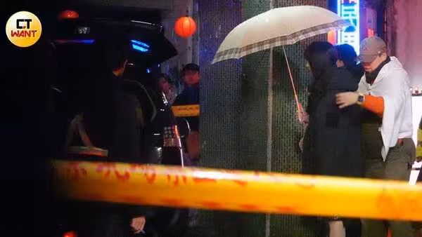 柯佳嬿新戲陣仗大!日方劇組大規模封街「出動警車、水車」