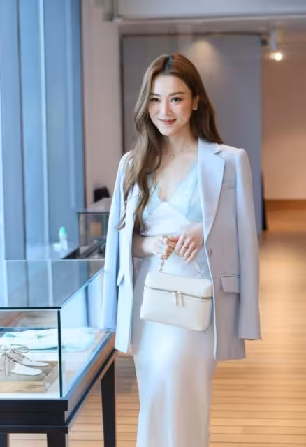 TVB女星穿低胸裝現身活動！回應公公曾志偉卸任後去向！自爆幫某女星打凍卵針