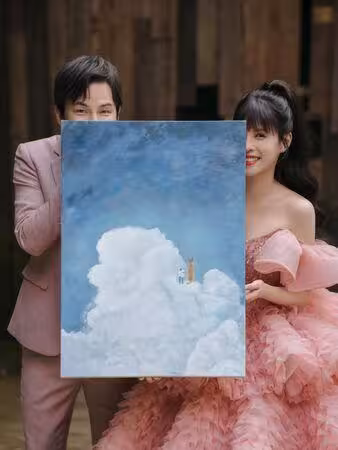 夏宇童曬高清婚紗照:我們一家三口 夫妻甜笑「藏孫協志寵妻細節」
