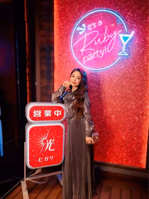 林心如慶生趴重現Rose媽媽 「甜蜜對唱霍建華」全被拍
