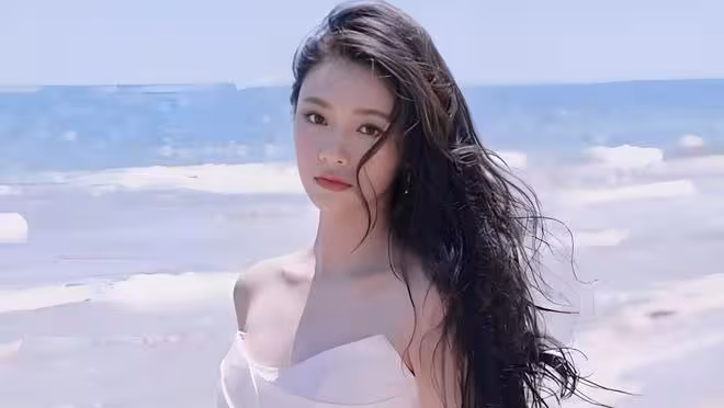 電視劇《年少有為》開播，彭昱暢林允主演，能延續爆笑基因嗎？