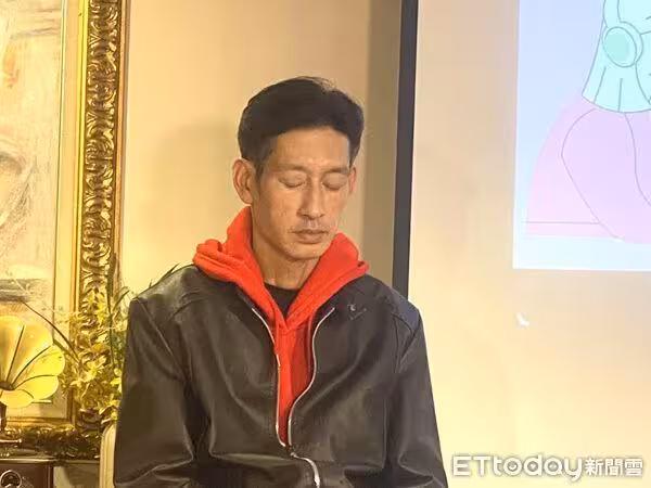 直擊/唐治平走過母喪…首度公開露面了! 粉絲見面會感性收紅包