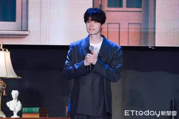 直擊/《鬼怪》男神走在台北路上被認出!李棟旭開心喊:我人氣還在