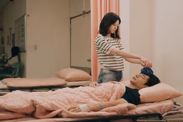 黃河車上「喂食」陳妍霏甜炸!導演逼:要非常帥 馬俊麟「剛出獄」藏洋蔥