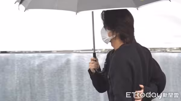 言承旭見大S雕像痛到快碎了!被仔仔攙扶離開 網淚:道明寺來杉菜葬禮