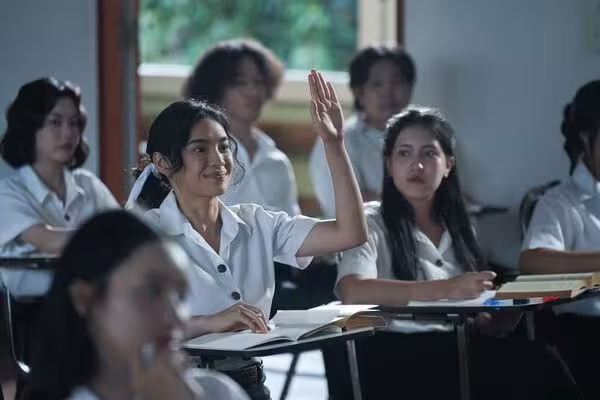 女團偶像「被下降頭」連續一周高燒40度 吃飯突然暈倒⋯三年後真相曝光