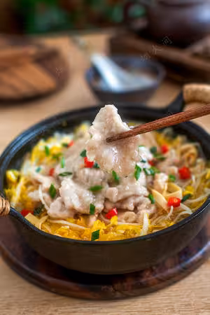 酸菜滑肉煲｜酸香開胃！肉片超級嫩滑