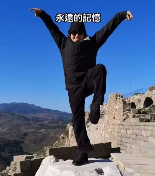 香港男星去世後社交網仍在更新!小20歲遺孀發聲明怒斥!曬一家合照子女樣貌曝光