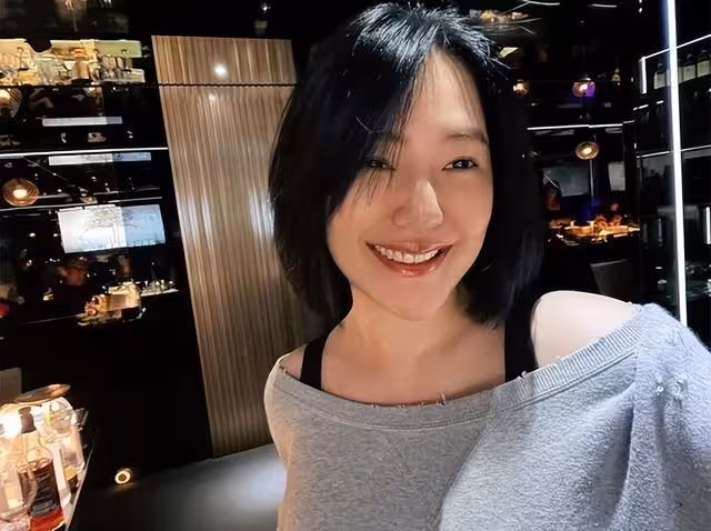 小S親口致謝!陸粉買大樓看板緬懷大S 巴黎、多倫多出現紀念長椅