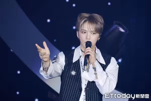 直擊／金在中唱完2首歌「氣氛怪怪的」　驚問：我做錯什麼了嗎？