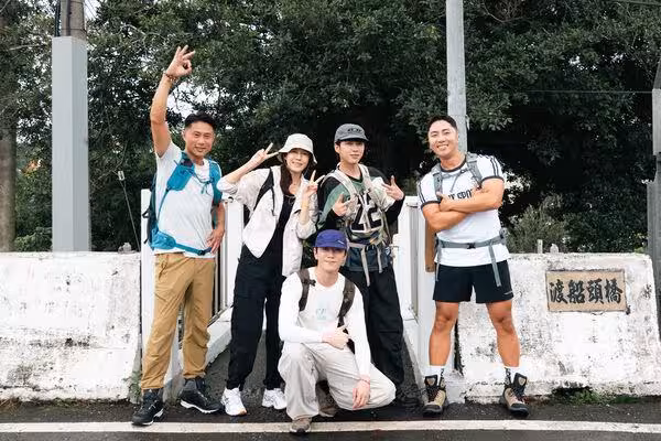 韓「三金影后」來台錄實境!李浚榮赤腳融入文化 走訪古道驚嘆連連