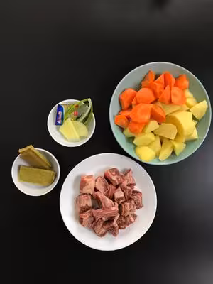 咖喱牛肉（按照流程來絕對不翻車）