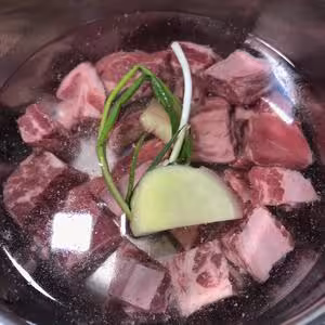 咖喱牛肉（按照流程來絕對不翻車）