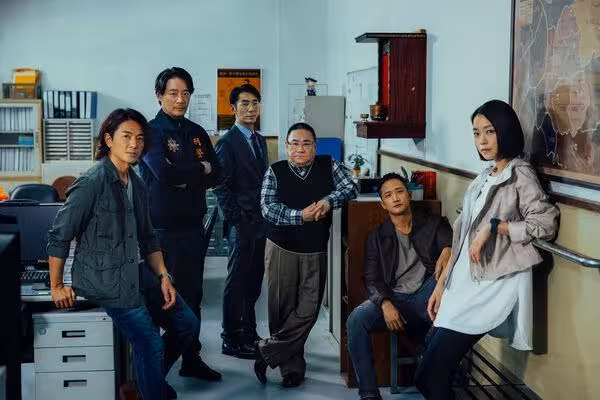 面具網紅預言社會命案!警察鄭伊健追兇「怒罵女兒」火爆衝突曝光