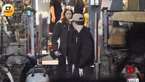 莫允雯戀情曝光!與高帥男「買酒續攤」回香閨 經紀人證實:很穩定