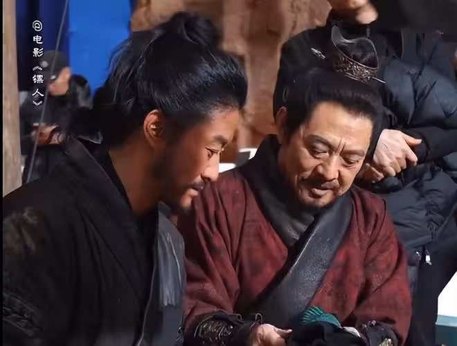衝著李連杰去看《鏢人》，沒想到卻被32歲的女配角驚艷到了