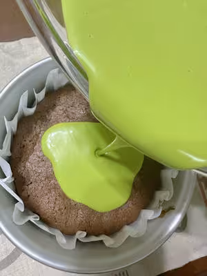 布朗尼開心果巴斯克蛋糕