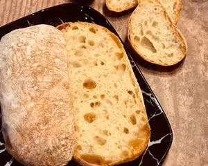 恰巴塔麵包  Ciabatta