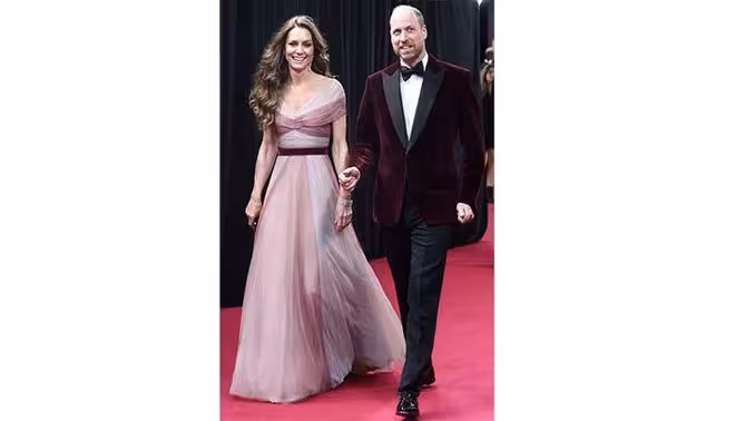 凱特王妃粉裙再現BAFTA,王室同框讓人目不轉睛!