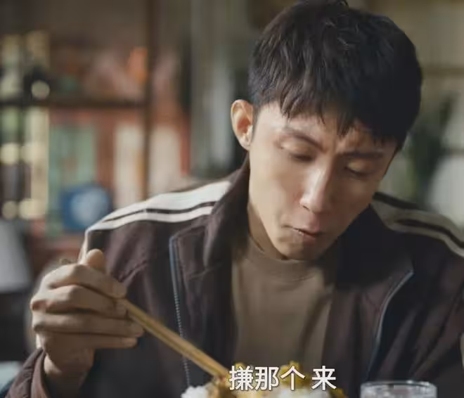 歲月有情時：嚴工一句話戳破現實，嚴曉丹和張小滿是兩個世界的人