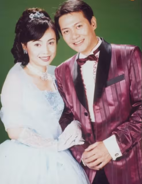 恭喜！TVB男星帥氣兒子宣布求婚成功！準兒媳真容曝光！穿校服定終身