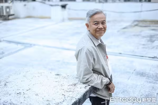 專訪／老婆問：愛星爺還是我？田啟文吐心聲　無奈成「演藝圈送行者」惹鼻酸
