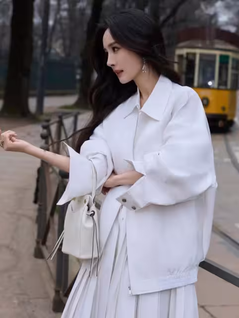 TVB花旦米蘭時裝秀大曬長腿！谷愛凌唐嫣宋雨琦同場比美！楊冪撞衫韓星？