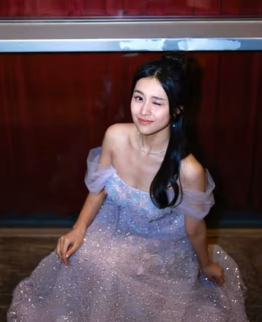TVB新晉小花宣布離巢！19歲入行效力僅3年半！感慨：當時還傻傻的
