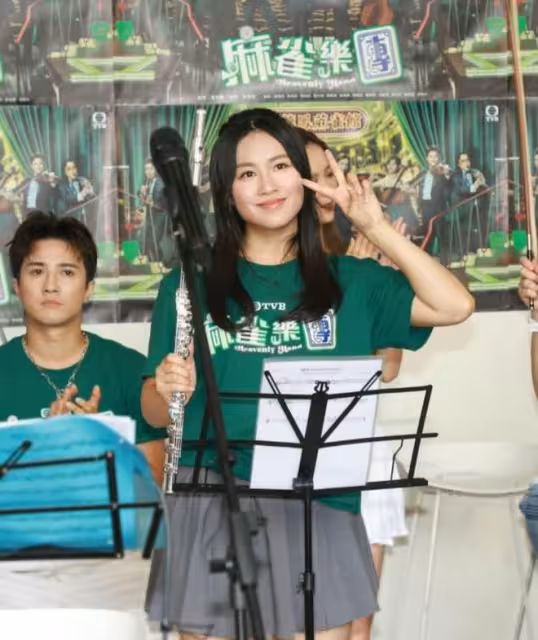 TVB新晉小花宣布離巢！19歲入行效力僅3年半！感慨：當時還傻傻的