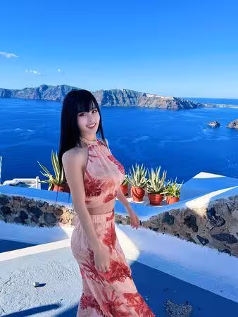 BY2難得同框媽「3人顏值超高」！Yumi解放細肩帶 Miko低胸被看光