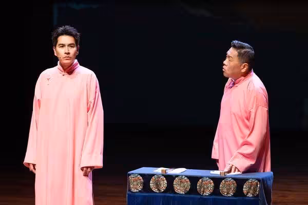 王傳一回外婆家鄉講相聲…開場起火爆衝突 演到一半大咖嘉賓現身