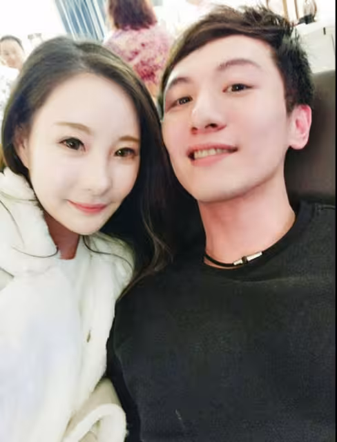 香港「世紀渣男」第二任太太親證辦離婚！另一女團成員怒斥被欺騙感情：他說已離婚