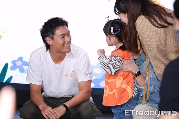 楊佑寧去年升格三寶爸 女兒對兒子「窒息的愛」爭寵當局外人