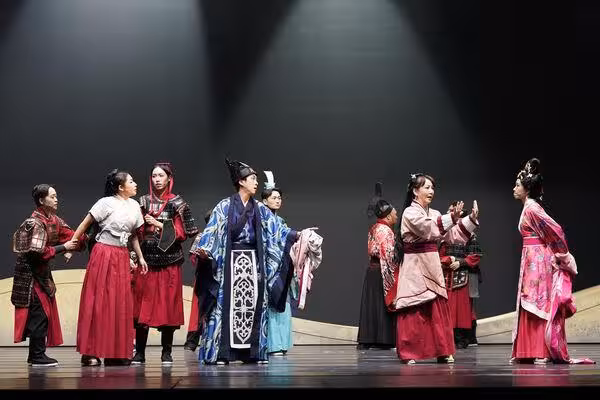 剛辦完世紀婚禮…Lulu、陳漢典宣布好消息 王月開顱完感性發聲!
