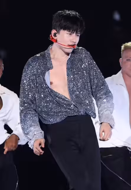 何炅早就勸過謝娜可惜她不聽！何炅擔心的事還是發生了