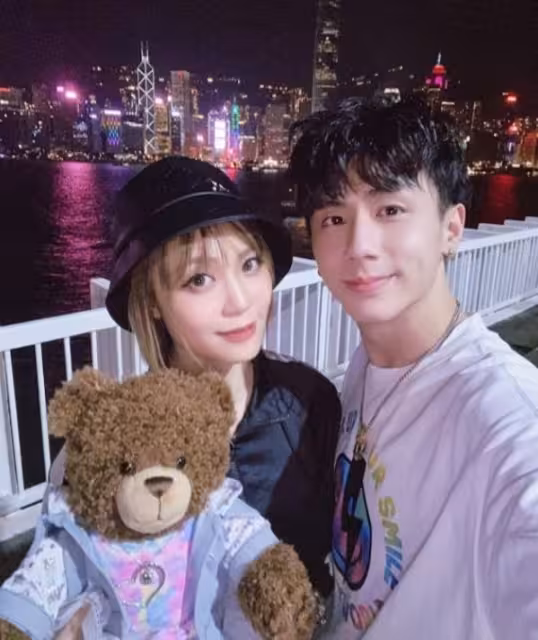 TVB小花宣布與《愛回家》男星分手!無劇姐弟戀拍拖逾十年!發文:仍是彼此摯友