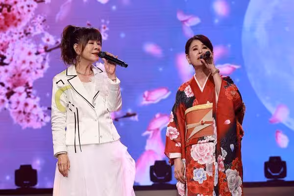 龍千玉媽媽為演唱會現身! 首提密婚、喪女之痛秒淚崩