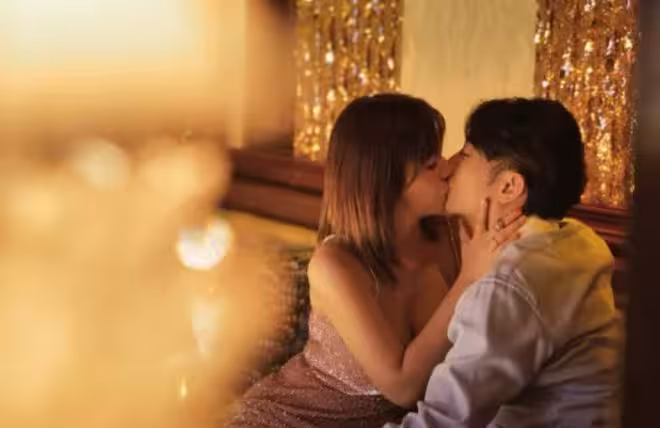 TVB視帝女友回應《夜王》激吻戲被刪減！望吻戲可重現！自爆有一點不開心！