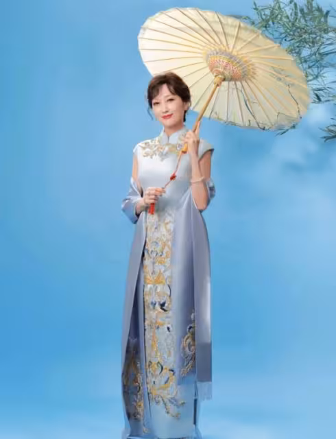 把七旬老人畫成少女！看毛戈平給劉曉慶化妝現場如何「大變活人」