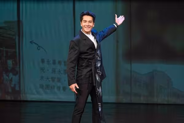 螢幕CP合體!賴雅妍「戴豬鼻子」為王傳一豁出去 一看台詞傻眼了