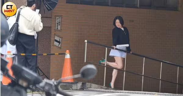小S低調復工《不熙娣》首日畫面曝光!大秀性感長腿宣告回歸主持