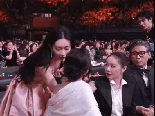 得罪何方神聖？張凌赫因一句話跌落神壇！噁心的一幕還是上演了