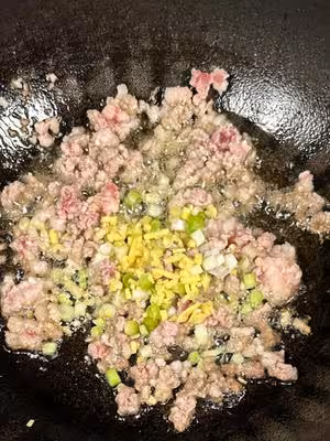 番茄肉醬拌面🍜