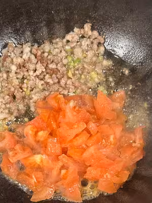 番茄肉醬拌面🍜