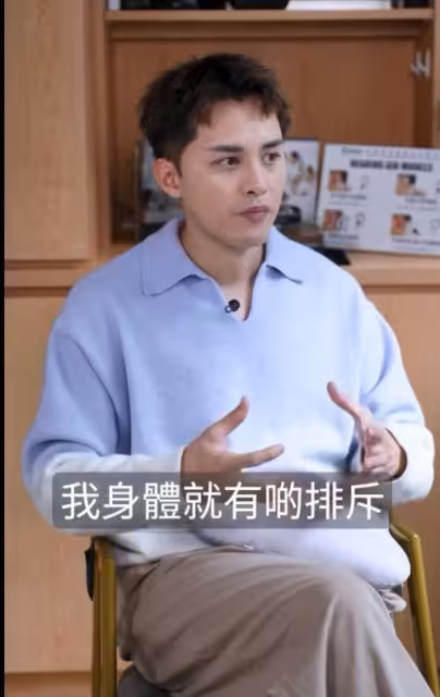 TVB小生自爆先天聽障辛酸史!網友為昔日誤解致歉!稱讚咬字已非常標準