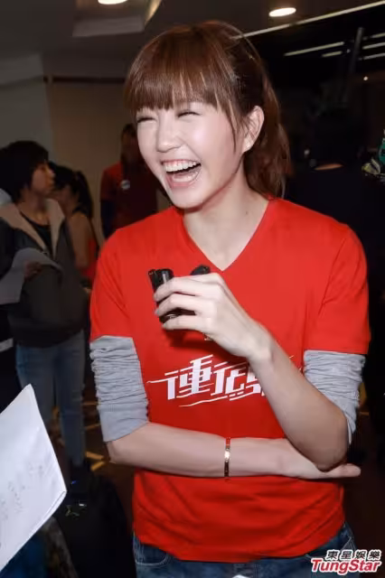 TVB女星大曬與孫燕姿12年前合照！卻因算錯年份，遭網友調侃數學差！