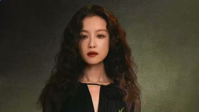 女性懸疑劇《隱身的名字》開播，倪妮閆妮主演，能否開播即燃？