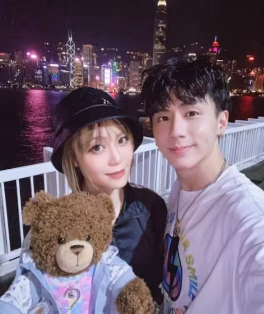 分手火速戀上內地火辣車模？兩人舉止親密逛會展！TVB男星解釋兩人關係！