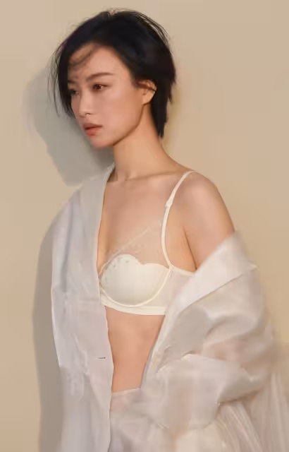 大飽眼福！倪妮萬茜劉亦菲代言內衣，網友贊她們都沒有喧賓奪主
