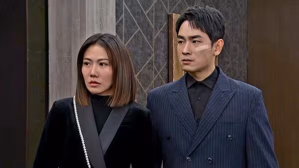 大牙嗆正宮「真愛無罪」遭連環巴掌伺候 變迷因「頭髮狂飛」網求問洗髮精